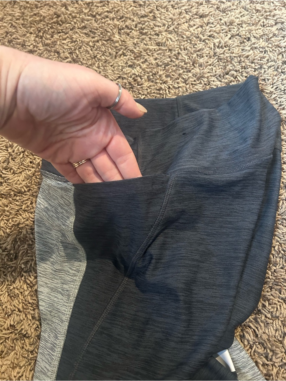2 pair PINK Victoria Secret
ULTIMATE leggings - Picture 4 of 10